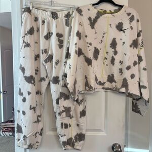 Nike Black and White Tie-Dye